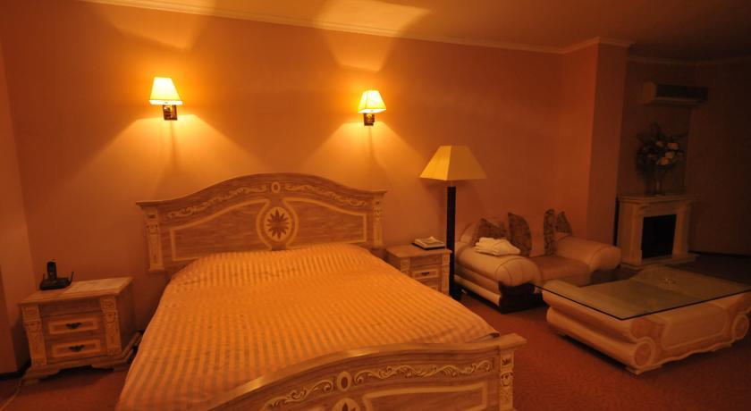 Hotel Golden Palace Aqtau Zimmer foto