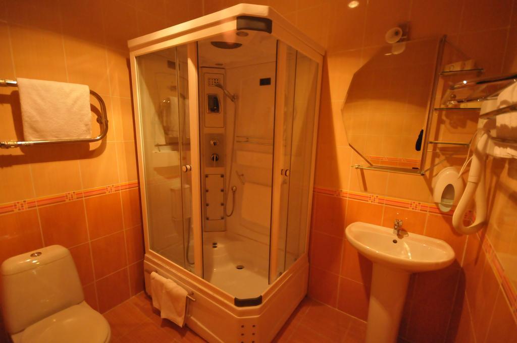 Hotel Golden Palace Aqtau Zimmer foto